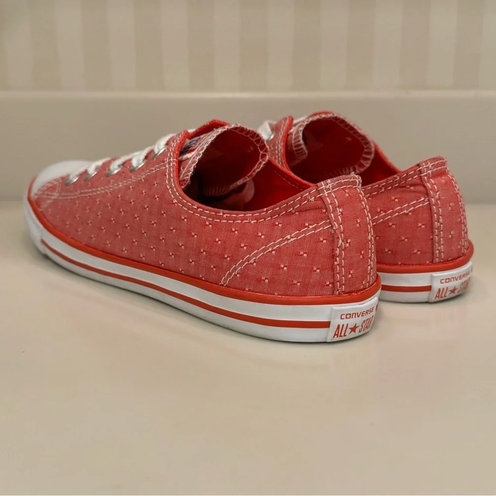Converse Womens Chuck Taylor All Star Dainty Ox Sneakers Casino Red